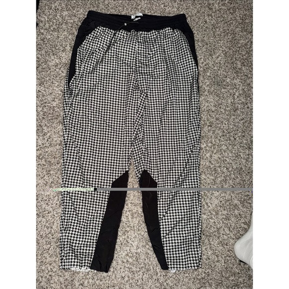 Urban Outfitters Other - Urban Outfitters Windbreaker Pants Mens Size XL Houndstooth Parachute Lined